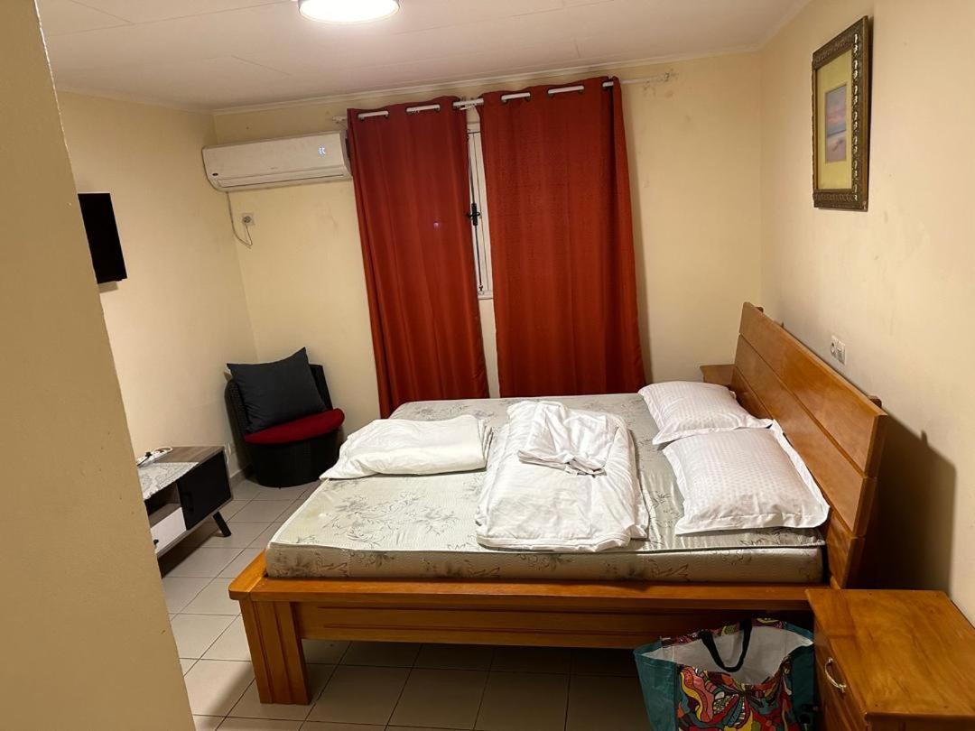 Iris Room Libreville Ngoại thất bức ảnh